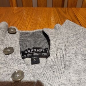 Express Large Merino 3 button sweater